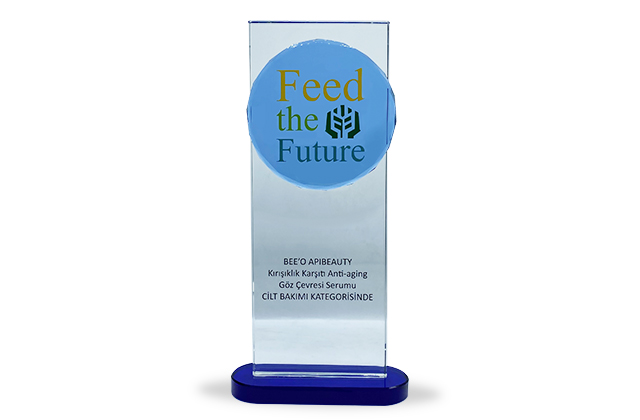 2022 - Güvenilir Ürün Zirvesi Feed The Future Ödülleri - Cilt Bakım Kategorisi -  BEE'O APIBEAUTY Anti-Aging Göz Çevresi Serumu