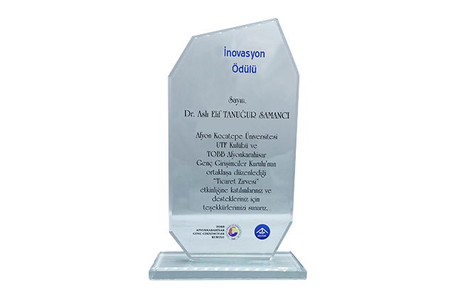Türkiye Ticaret Zirvesi'nde İnovasyon Ödülü BEE’O Propolis Kurucusu Dr. Aslı Elif Tanuğur Samancı’nın!